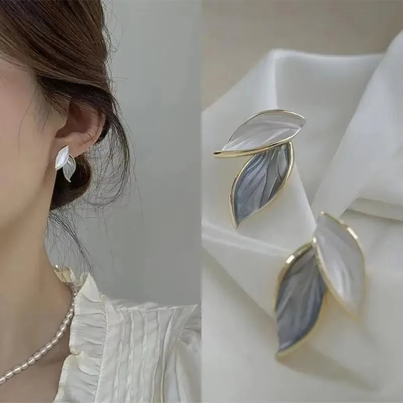 2026 Trending Luxury Crystal Cross Stud Earrings